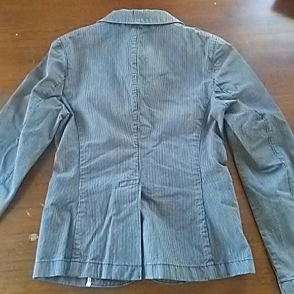 Black pinstripe Gap blazer - Picture 2 of 6